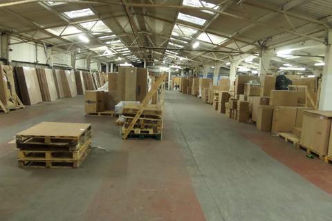 Warehouse to rent, Main Ave Bridgend CF31 2AL