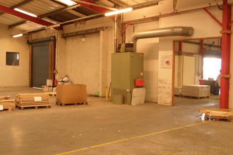 Warehouse to rent, Litchard Industrial Estate Bridgend CF31 2AL