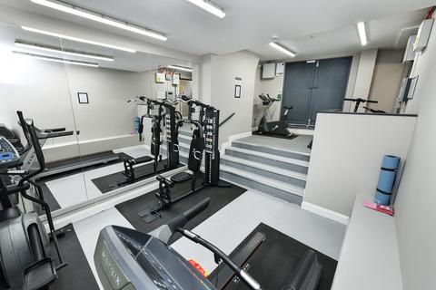 Studio to rent, Derby Road, Nottingham