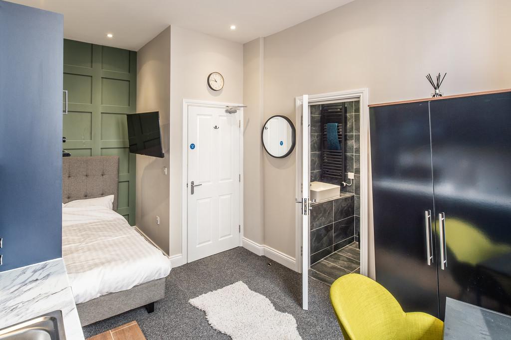 Canning Place B105-005