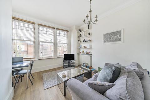 undefined, Kings Avenue, London, N10