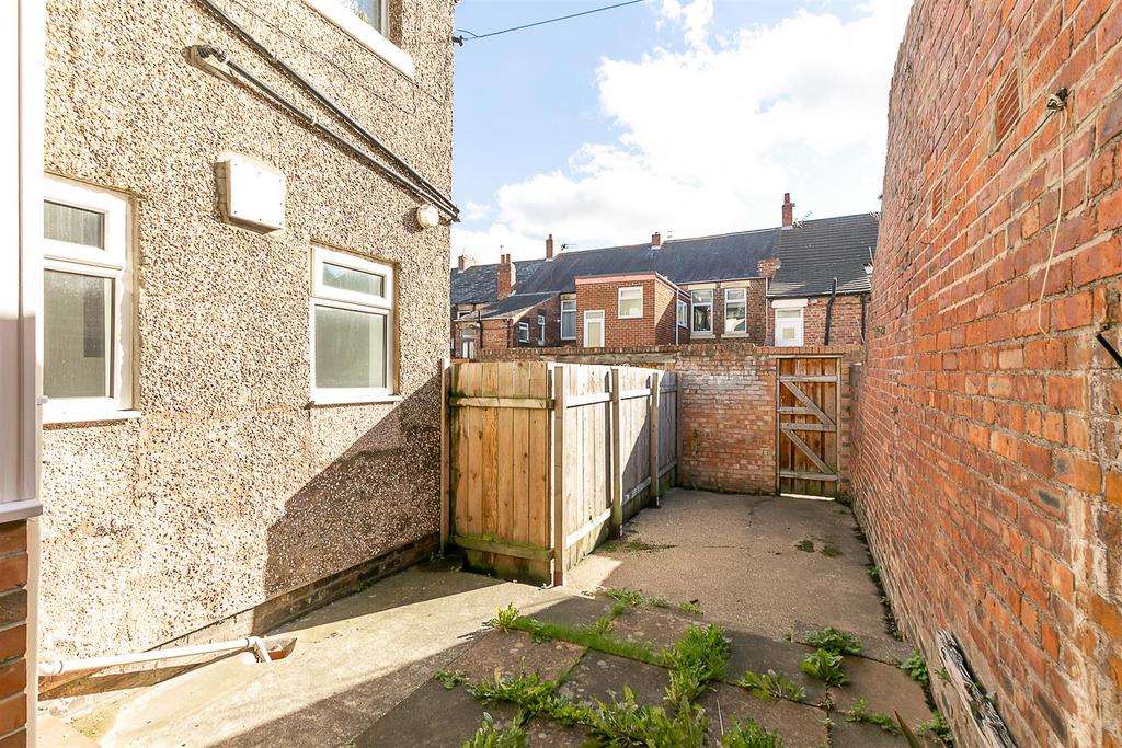 Private Rear Yard