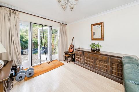 7 Stonepark Drive, Forest Row, RH18 5DG
