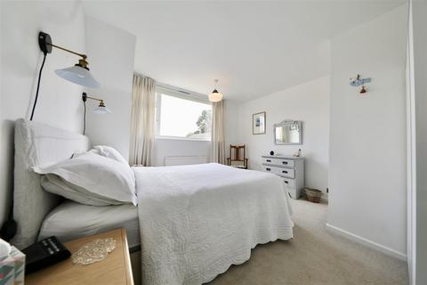 undefined, Beechdale, Cottingham