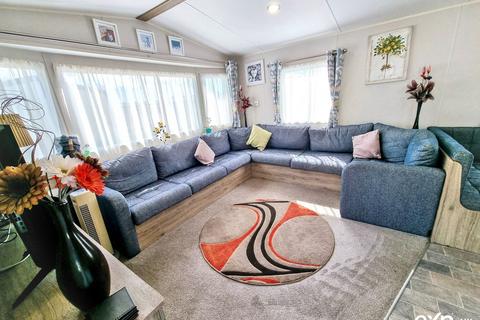 2 bedroom static caravan for sale, Gillard Road, Brixham TQ5