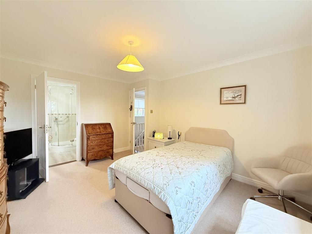 Temp Imageqvg Oyq.jpg