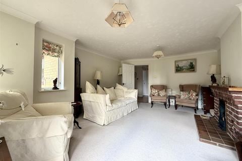 5 bedroom detached house for sale, Webbs Close, Stowmarket IP14