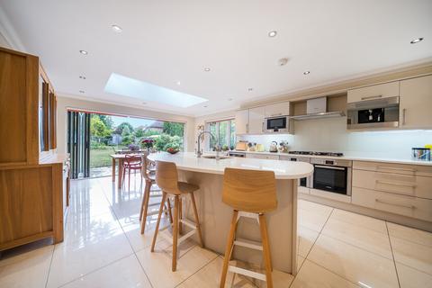 68 Manor Way, Beckenham, BR3 3LR