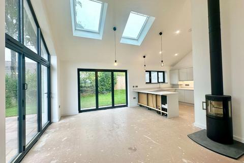 undefined, Valerie Rise, Kingskerswell TQ12