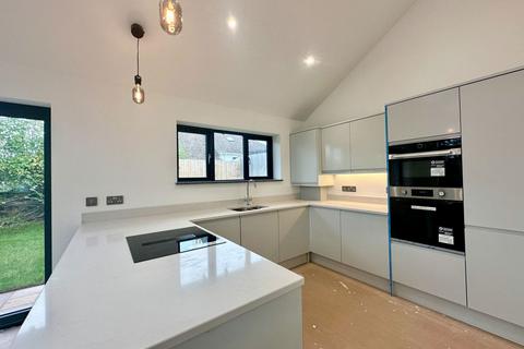 undefined, Valerie Rise, Kingskerswell TQ12