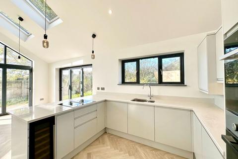 undefined, Valerie Rise, Kingskerswell TQ12