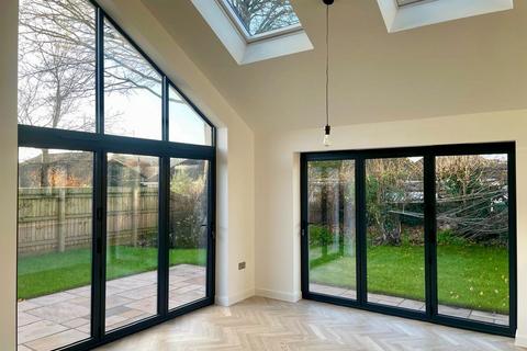 undefined, Valerie Rise, Kingskerswell TQ12