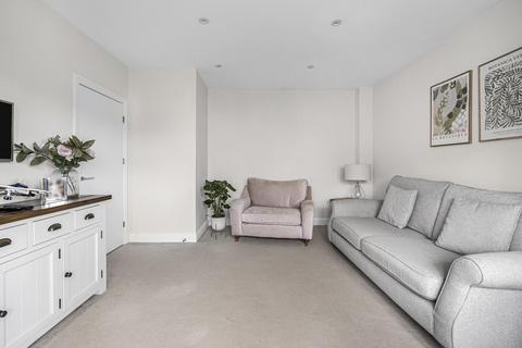 4 bedroom detached house for sale, Hills Drive, Newport CB11