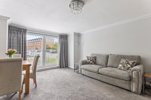 2/1, 30 Randolph Gate, Glasgow, G11 7DE