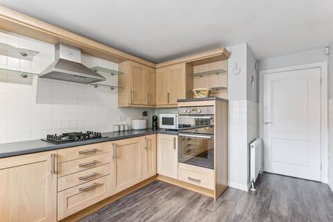 2/1, 30 Randolph Gate, Glasgow, G11 7DE