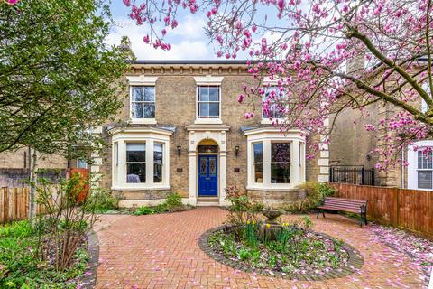 undefined, The Avenue, Southampton