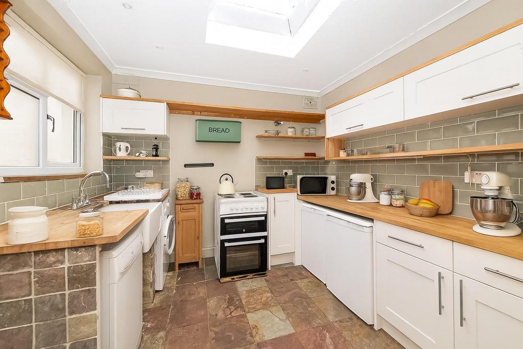 Kitchen staged