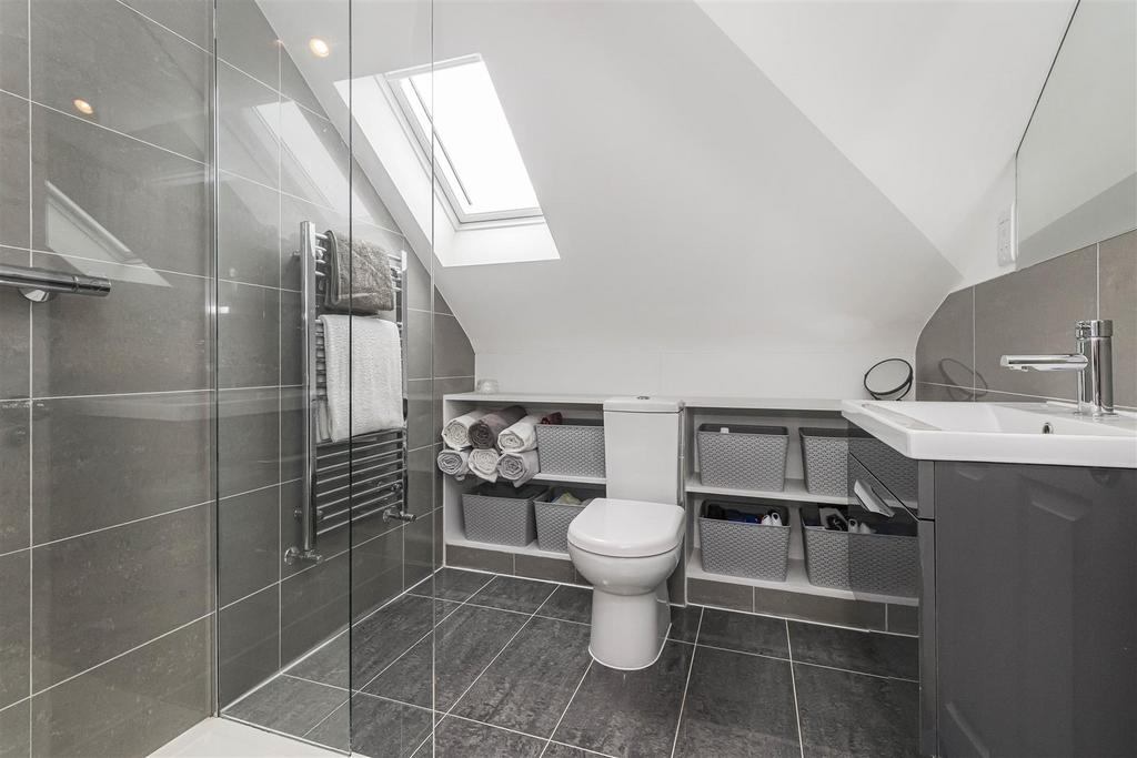 Shower room (loft)