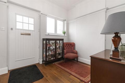 5 bedroom semi-detached house for sale, Ashurst Road, Cockfosters, EN4
