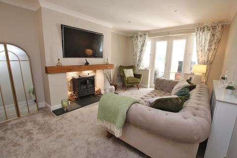 16 Burley Close, Laceby, Grimsby, DN37 7EN