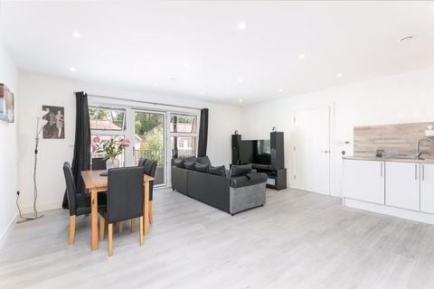 2 bedroom apartment for sale, Brighton Road, Purley