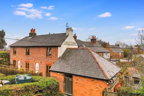 4 bedroom village house for sale, Bekesbourne Hill, Canterbury