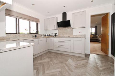 3 bedroom detached bungalow for sale, Stonnall Road, Aldridge, WS9 8JY