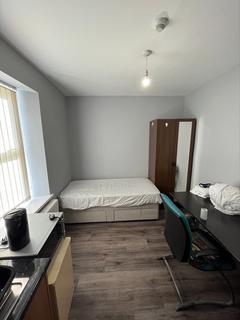 1 bedroom bedsit to rent, King Edward's Road, Swansea SA1