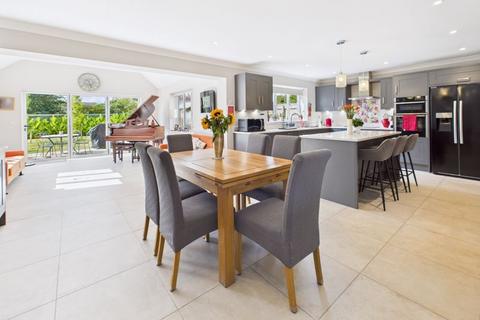 4 bedroom detached house for sale, 7 Fairfield Place, Partney, near Spilsby