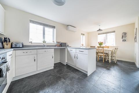 2 Badger End, Droitwich, WR9 7FJ