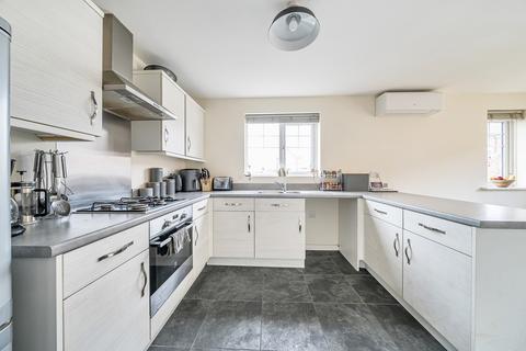 2 Badger End, Droitwich, WR9 7FJ