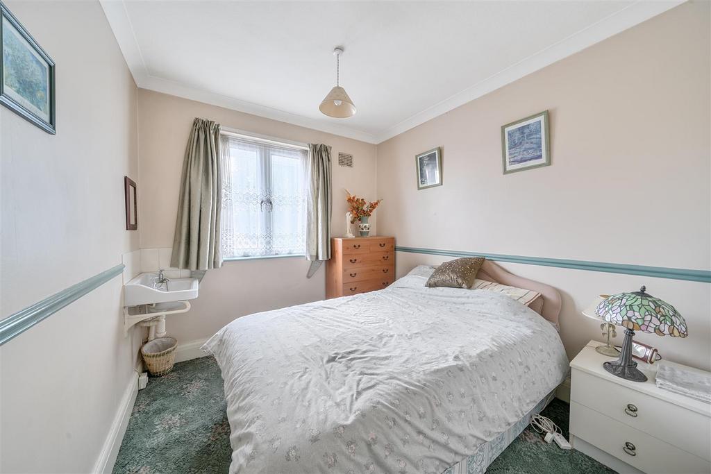 Bedroom 2.jpg