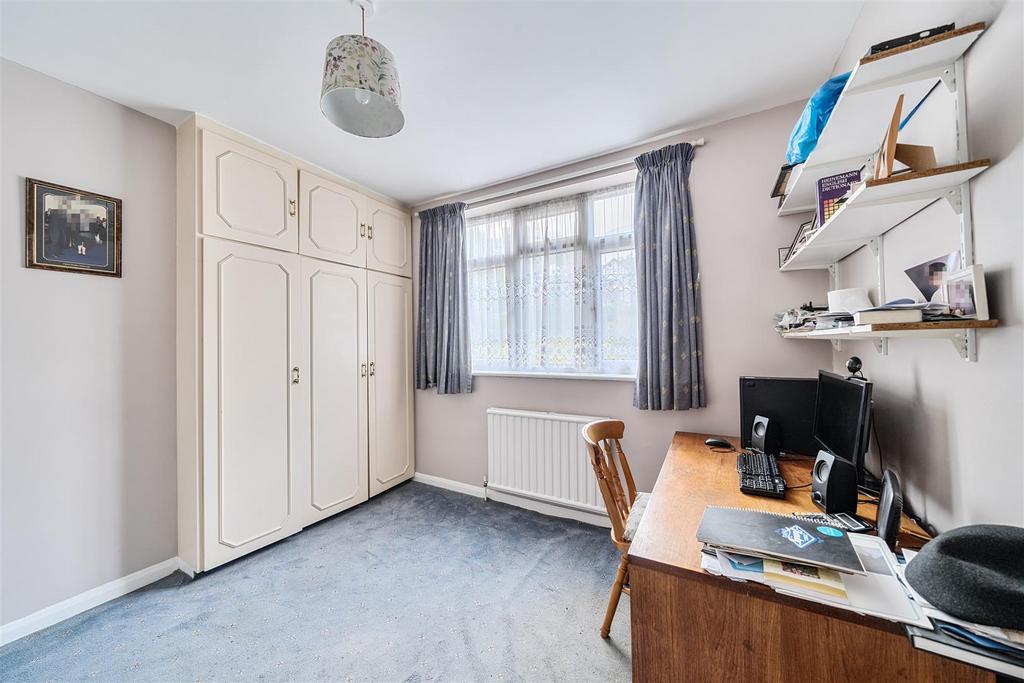 Bedroom 4.jpg