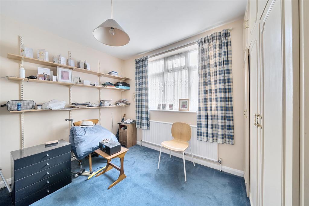 Bedroom 5.jpg