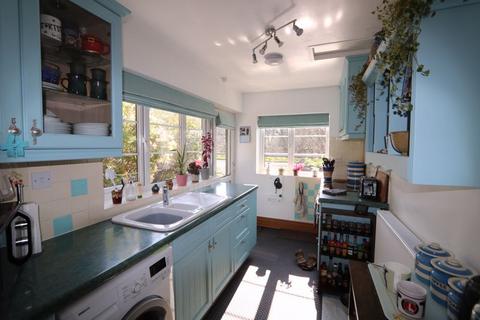 1 Penddol, Llanbrynmair, SY19 7AD