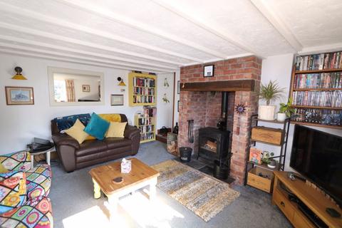 1 Penddol, Llanbrynmair, SY19 7AD