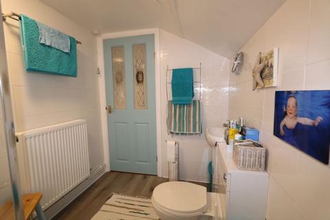 1 Penddol, Llanbrynmair, SY19 7AD