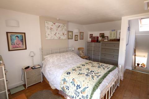 1 Penddol, Llanbrynmair, SY19 7AD