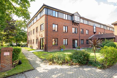 Imperial Avenue, Westcliff-on-sea, SS0