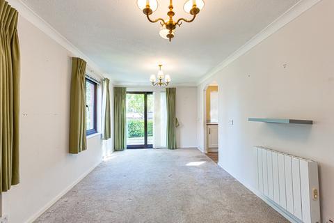 1 bedroom apartment for sale, Imperial Avenue, Westcliff-on-sea, SS0