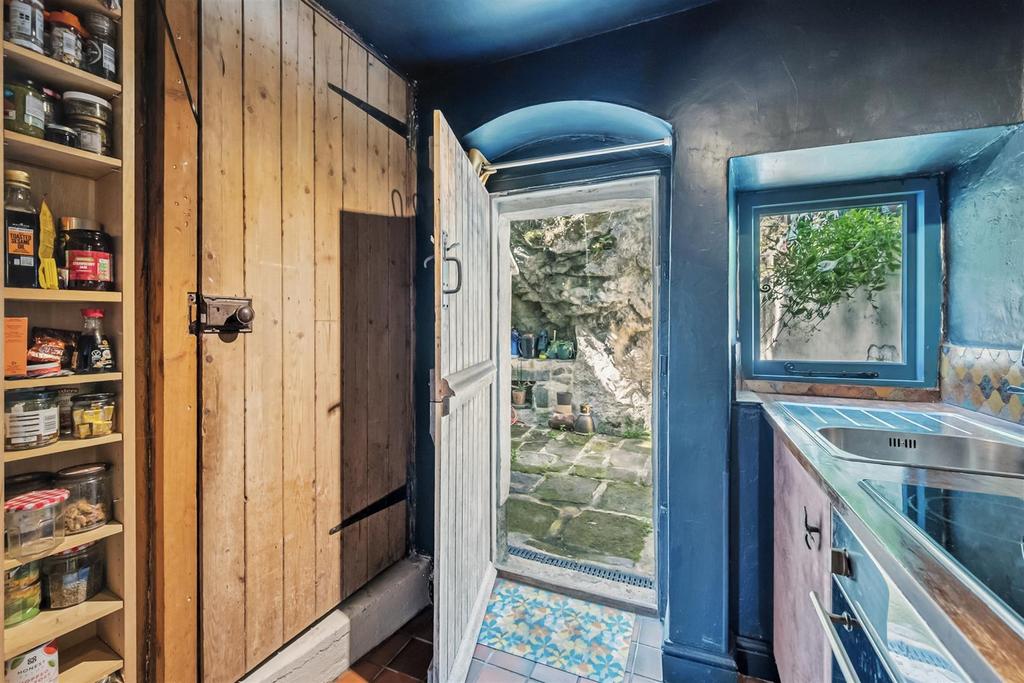 Kitchen to courtyard garden.jpg