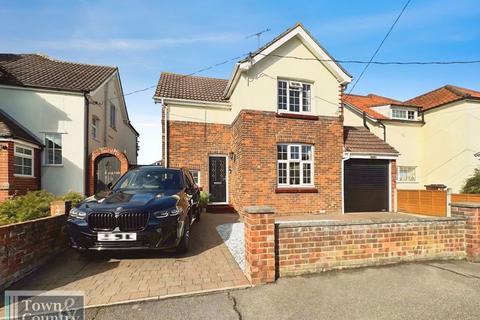 Albert Road, Brightlingsea CO7