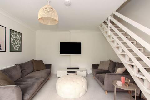 3 bedroom end of terrace house for sale, Fields End, Tring