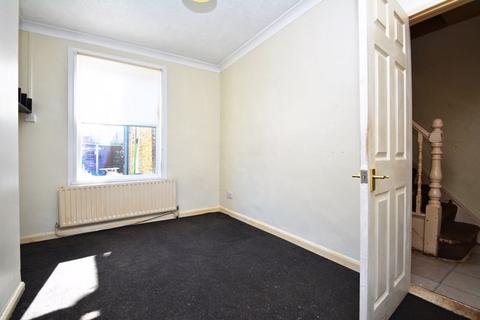 3 bedroom terraced house for sale, Invicta Road, Sheerness