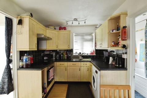 3 bedroom terraced house for sale, Tournament Road, Salisbury                       *NO ONWARD CHAIN*