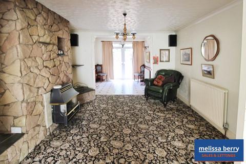 3 bedroom semi-detached house for sale, Ruskin Road, Manchester M25