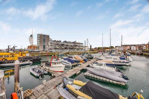 undefined, Broad Street, Old Portsmouth