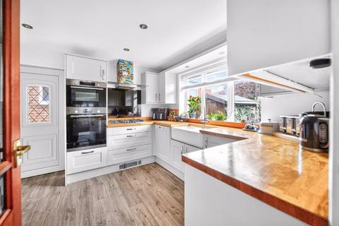 4 bedroom detached house for sale, St. Helens Close, Southsea