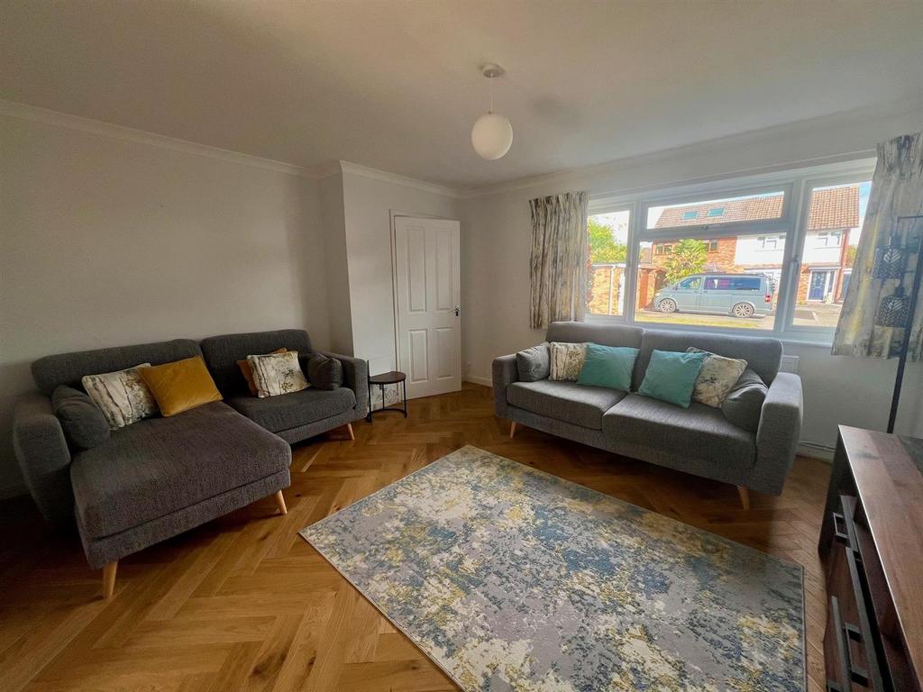 Living Room.jpg