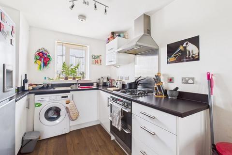 3 bedroom house for sale, Dolcoath Avenue, Camborne, Well presented terraced house
